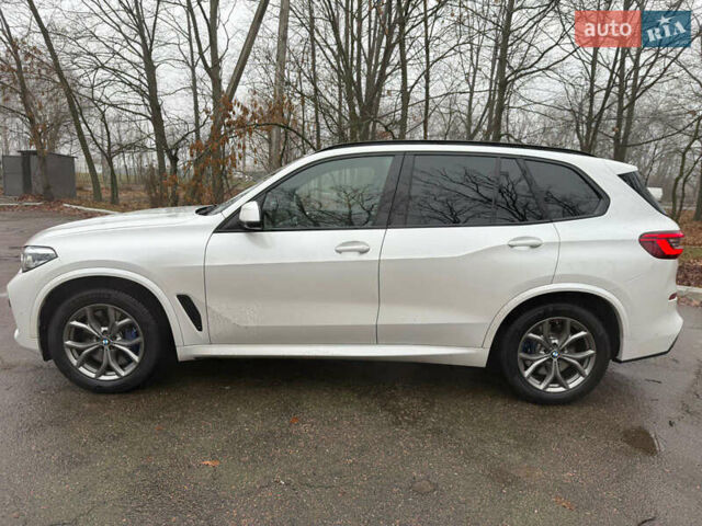 Белый БМВ Х5, объемом двигателя 2.99 л и пробегом 141 тыс. км за 64900 $, фото 2 на Automoto.ua