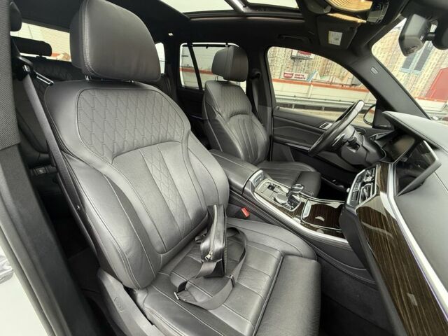 Белый БМВ Х5, объемом двигателя 4.4 л и пробегом 74 тыс. км за 56000 $, фото 20 на Automoto.ua