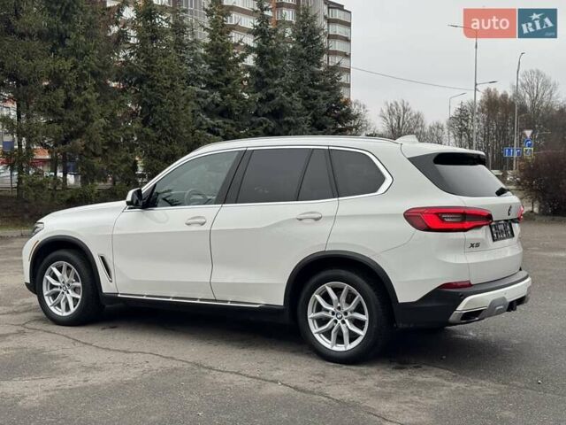 Белый БМВ Х5, объемом двигателя 3 л и пробегом 121 тыс. км за 46900 $, фото 10 на Automoto.ua