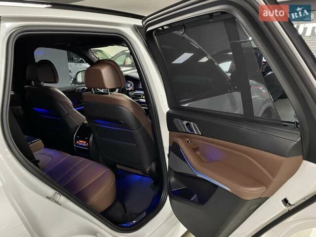 Білий БМВ Х5, об'ємом двигуна 2.99 л та пробігом 73 тис. км за 69700 $, фото 35 на Automoto.ua