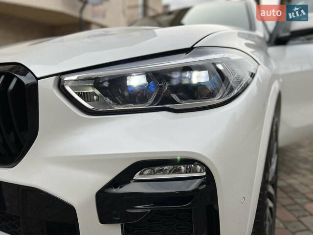 Белый БМВ Х5, объемом двигателя 3 л и пробегом 46 тыс. км за 53000 $, фото 55 на Automoto.ua