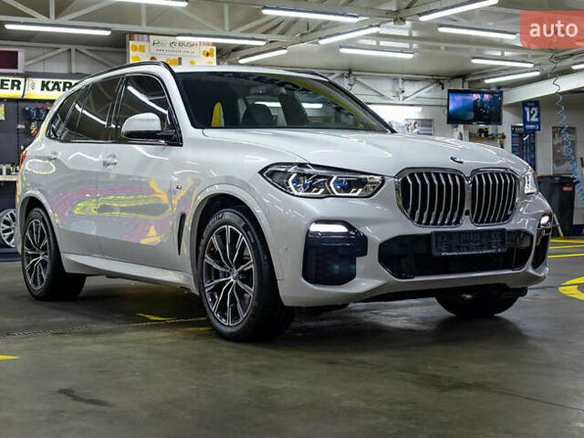 Белый БМВ Х5, объемом двигателя 3 л и пробегом 108 тыс. км за 58500 $, фото 5 на Automoto.ua