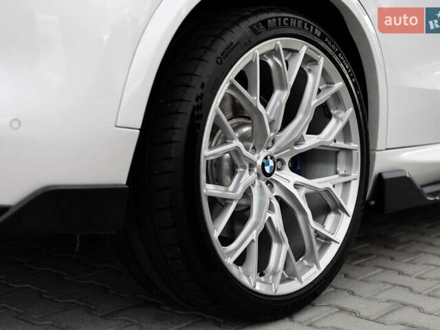 Белый БМВ Х5, объемом двигателя 3 л и пробегом 135 тыс. км за 64000 $, фото 8 на Automoto.ua