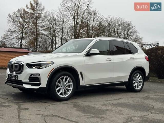 Белый БМВ Х5, объемом двигателя 3 л и пробегом 121 тыс. км за 46900 $, фото 3 на Automoto.ua