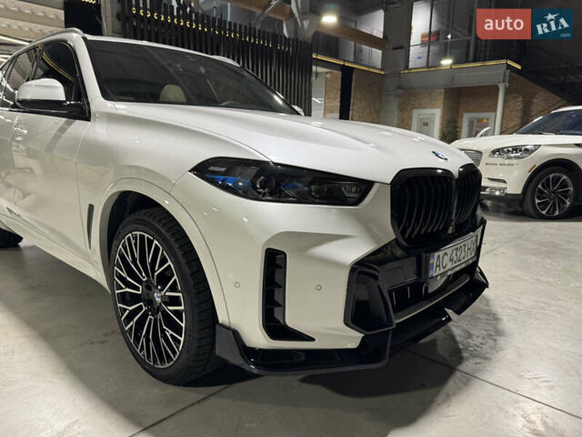 Белый БМВ Х5, объемом двигателя 3 л и пробегом 114 тыс. км за 49900 $, фото 31 на Automoto.ua