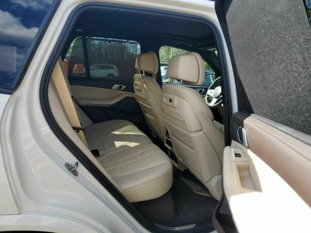 Белый БМВ Х5, объемом двигателя 3 л и пробегом 89 тыс. км за 18000 $, фото 10 на Automoto.ua