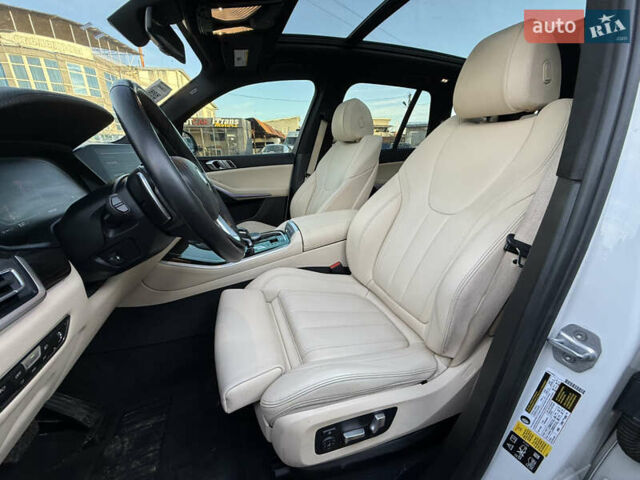 Белый БМВ Х5, объемом двигателя 3 л и пробегом 162 тыс. км за 34200 $, фото 9 на Automoto.ua