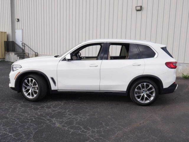 Белый БМВ Х5, объемом двигателя 3 л и пробегом 61 тыс. км за 36000 $, фото 4 на Automoto.ua