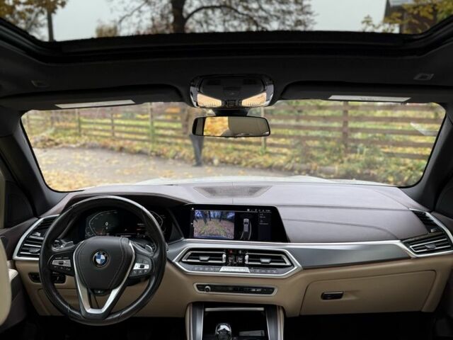 Белый БМВ Х5, объемом двигателя 3 л и пробегом 88 тыс. км за 50000 $, фото 6 на Automoto.ua