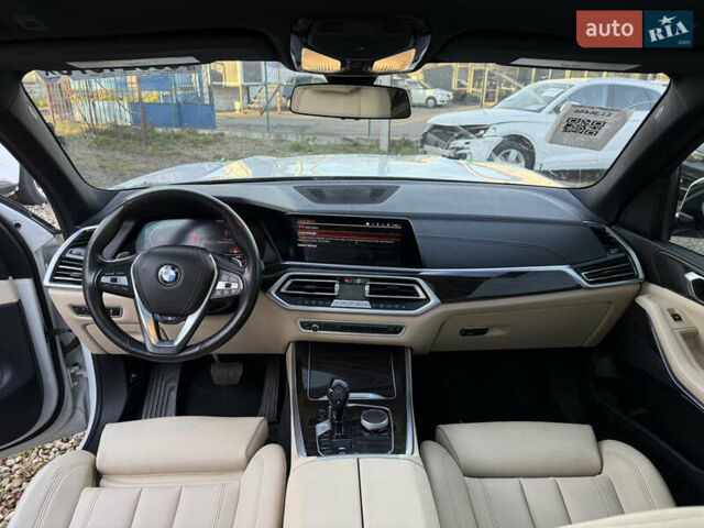 Белый БМВ Х5, объемом двигателя 3 л и пробегом 162 тыс. км за 34200 $, фото 12 на Automoto.ua