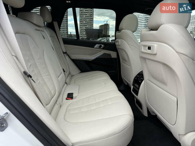 Белый БМВ Х5, объемом двигателя 3 л и пробегом 92 тыс. км за 47900 $, фото 51 на Automoto.ua