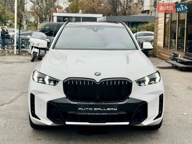 Білий БМВ Х5, об'ємом двигуна 2 л та пробігом 193 тис. км за 49500 $, фото 4 на Automoto.ua