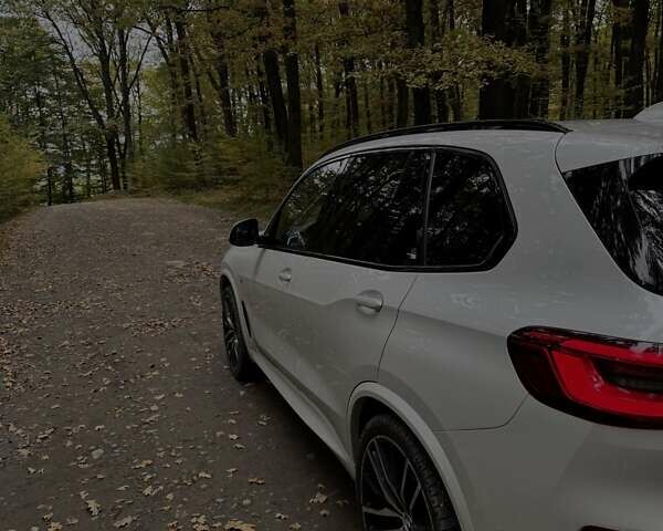 Белый БМВ Х5, объемом двигателя 2.99 л и пробегом 170 тыс. км за 55000 $, фото 2 на Automoto.ua