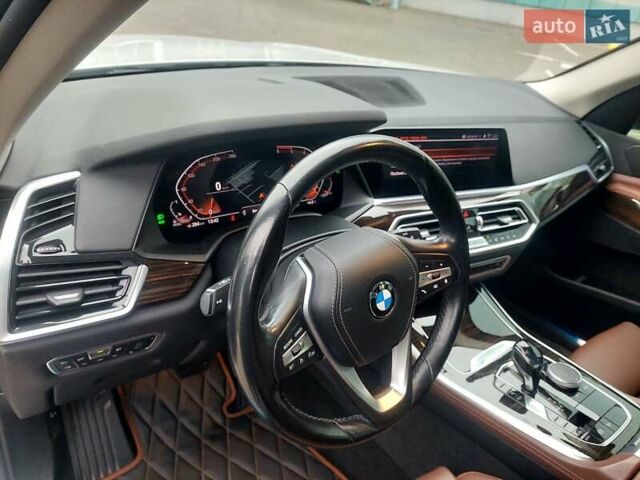 Белый БМВ Х5, объемом двигателя 2.99 л и пробегом 131 тыс. км за 61000 $, фото 8 на Automoto.ua