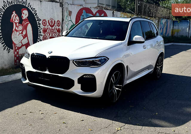 Белый БМВ Х5, объемом двигателя 3 л и пробегом 132 тыс. км за 50000 $, фото 8 на Automoto.ua