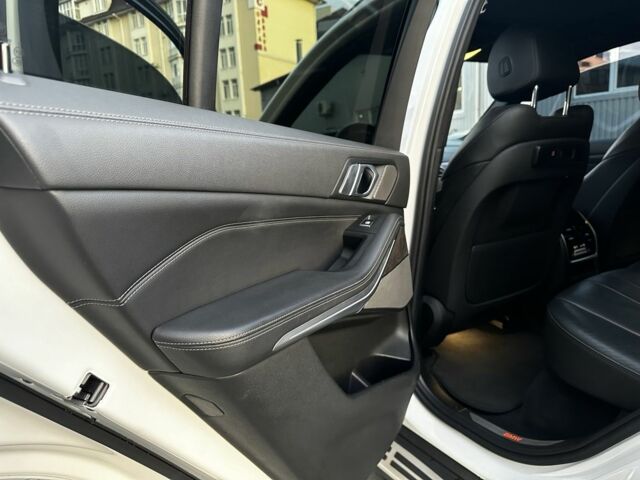 Білий БМВ Х5, об'ємом двигуна 3 л та пробігом 165 тис. км за 41996 $, фото 8 на Automoto.ua