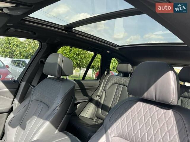 Белый БМВ Х5, объемом двигателя 3 л и пробегом 92 тыс. км за 52999 $, фото 18 на Automoto.ua