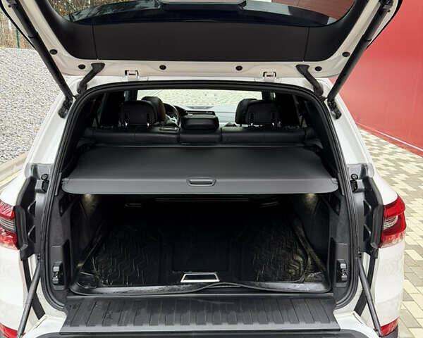 Белый БМВ Х5, объемом двигателя 3 л и пробегом 134 тыс. км за 50500 $, фото 17 на Automoto.ua