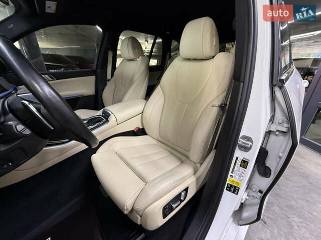 Білий БМВ Х5, об'ємом двигуна 3 л та пробігом 137 тис. км за 49900 $, фото 18 на Automoto.ua