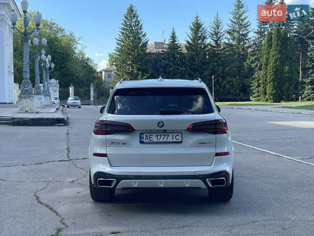 Белый БМВ Х5, объемом двигателя 3 л и пробегом 162 тыс. км за 59000 $, фото 6 на Automoto.ua