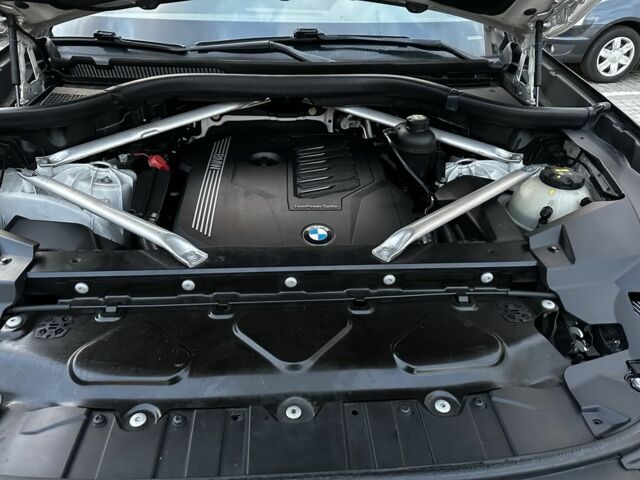 Білий БМВ Х5, об'ємом двигуна 3 л та пробігом 165 тис. км за 41996 $, фото 15 на Automoto.ua