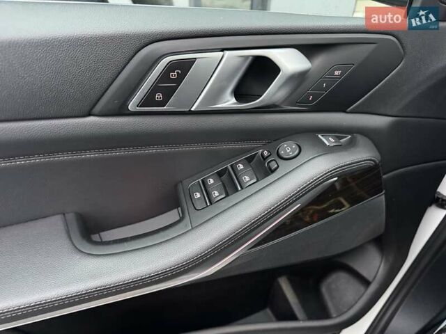 Белый БМВ Х5, объемом двигателя 3 л и пробегом 62 тыс. км за 50900 $, фото 86 на Automoto.ua