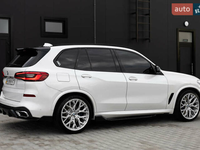 Белый БМВ Х5, объемом двигателя 3 л и пробегом 135 тыс. км за 64000 $, фото 9 на Automoto.ua