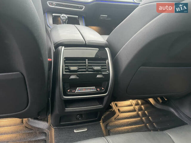 Білий БМВ Х5, об'ємом двигуна 3 л та пробігом 101 тис. км за 47500 $, фото 19 на Automoto.ua