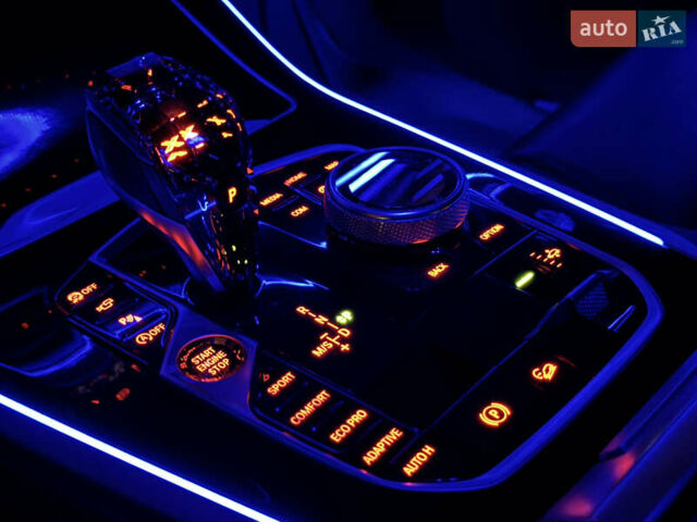 Белый БМВ Х5, объемом двигателя 4.39 л и пробегом 85 тыс. км за 63000 $, фото 51 на Automoto.ua