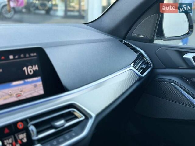 Белый БМВ Х5, объемом двигателя 2.99 л и пробегом 160 тыс. км за 54500 $, фото 52 на Automoto.ua