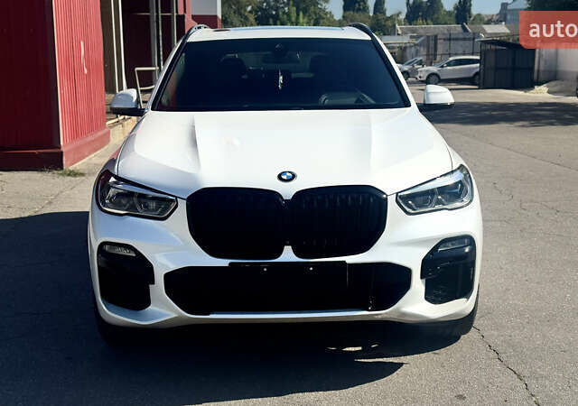 Белый БМВ Х5, объемом двигателя 3 л и пробегом 132 тыс. км за 50000 $, фото 7 на Automoto.ua