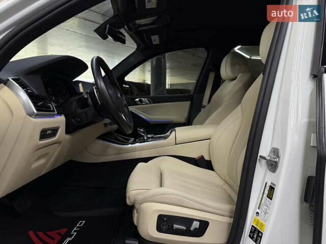 Білий БМВ Х5, об'ємом двигуна 3 л та пробігом 137 тис. км за 49900 $, фото 20 на Automoto.ua