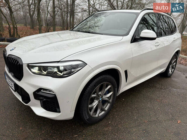 Белый БМВ Х5, объемом двигателя 2.99 л и пробегом 141 тыс. км за 64900 $, фото 1 на Automoto.ua