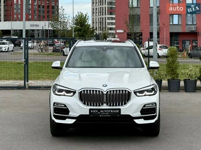 Белый БМВ Х5, объемом двигателя 3 л и пробегом 92 тыс. км за 47900 $, фото 3 на Automoto.ua
