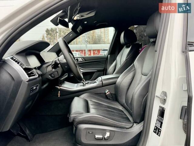 Білий БМВ Х5, об'ємом двигуна 2 л та пробігом 193 тис. км за 49500 $, фото 10 на Automoto.ua