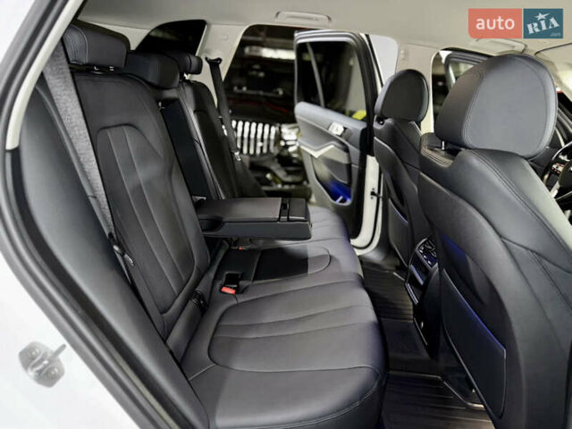 Білий БМВ Х5, об'ємом двигуна 2 л та пробігом 68 тис. км за 54500 $, фото 31 на Automoto.ua