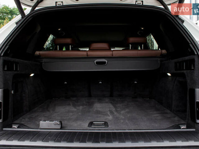 Белый БМВ Х5, объемом двигателя 4.39 л и пробегом 78 тыс. км за 68000 $, фото 49 на Automoto.ua