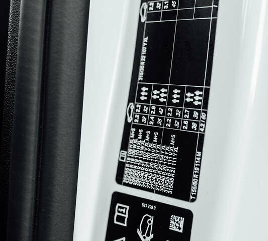 Білий БМВ Х5, об'ємом двигуна 2 л та пробігом 79 тис. км за 49000 $, фото 19 на Automoto.ua