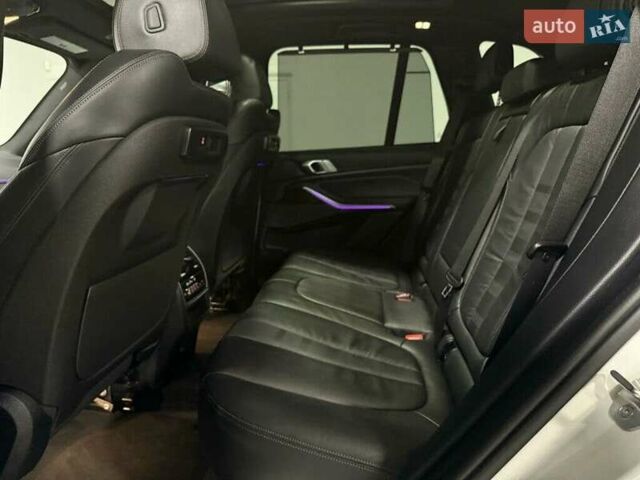 Білий БМВ Х5, об'ємом двигуна 3 л та пробігом 65 тис. км за 22600 $, фото 33 на Automoto.ua