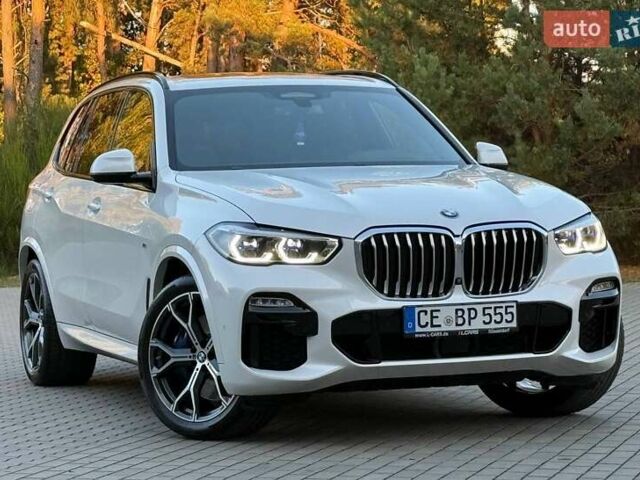 Белый БМВ Х5, объемом двигателя 3 л и пробегом 130 тыс. км за 58700 $, фото 9 на Automoto.ua