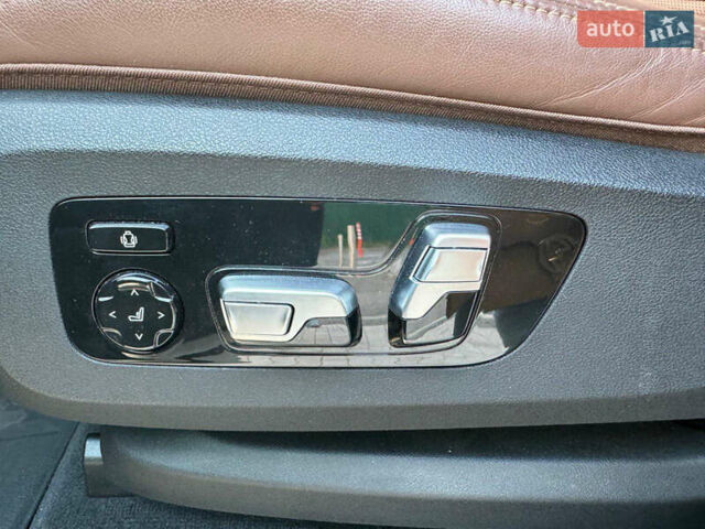 БМВ Х5 2020 в Днепре (Днепропетровске) на Automoto.ua Белый БМВ Х5, объемом двигателя 2.99 л и пробегом 75 тыс. км за 77000 $, фото 11 на Automoto.ua