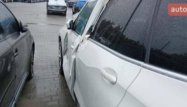 Білий БМВ Х5, об'ємом двигуна 3 л та пробігом 120 тис. км за 29500 $, фото 9 на Automoto.ua