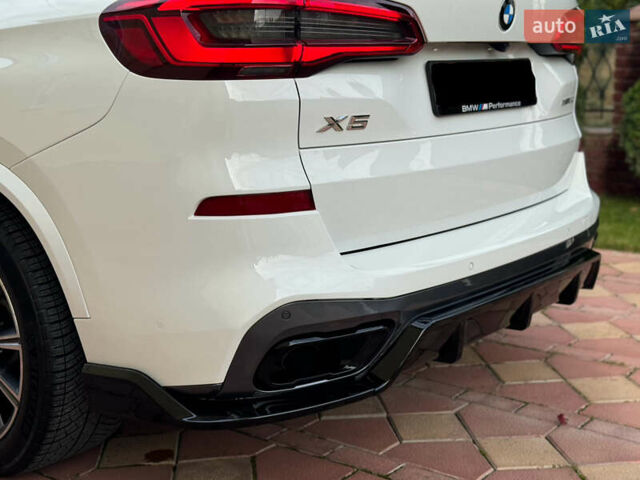 Белый БМВ Х5, объемом двигателя 3 л и пробегом 124 тыс. км за 49000 $, фото 13 на Automoto.ua