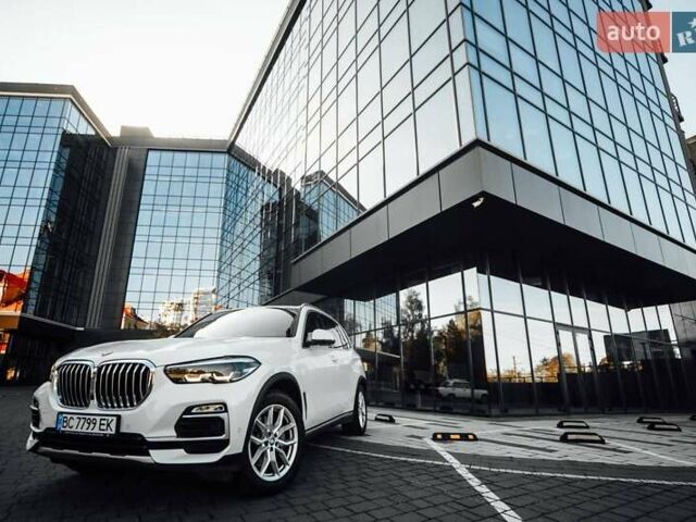 Белый БМВ Х5, объемом двигателя 2 л и пробегом 77 тыс. км за 50700 $, фото 3 на Automoto.ua