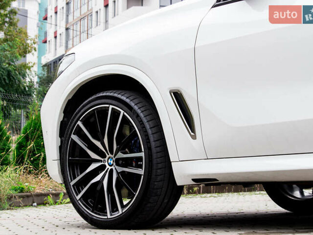 Білий БМВ Х5, об'ємом двигуна 4.39 л та пробігом 78 тис. км за 60500 $, фото 27 на Automoto.ua