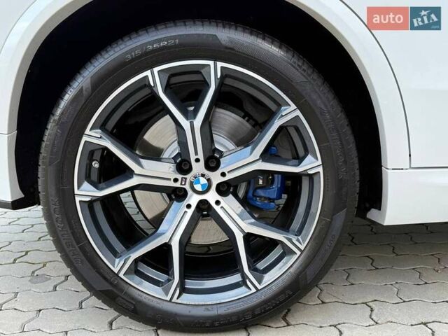 Белый БМВ Х5, объемом двигателя 3 л и пробегом 130 тыс. км за 58700 $, фото 64 на Automoto.ua