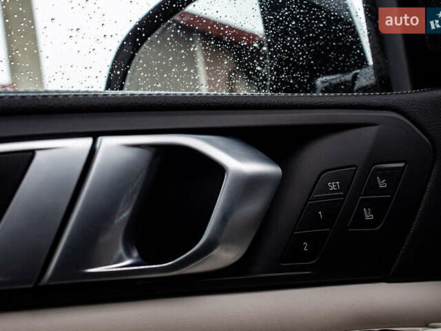 Белый БМВ Х5, объемом двигателя 4.4 л и пробегом 118 тыс. км за 57000 $, фото 66 на Automoto.ua