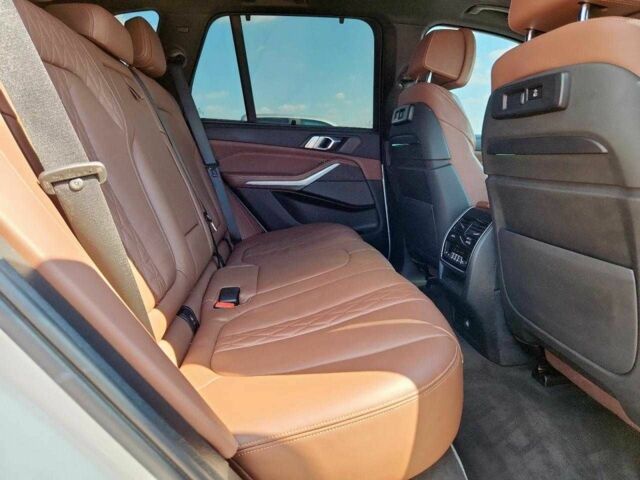 Білий БМВ Х5, об'ємом двигуна 4.4 л та пробігом 98 тис. км за 31000 $, фото 10 на Automoto.ua