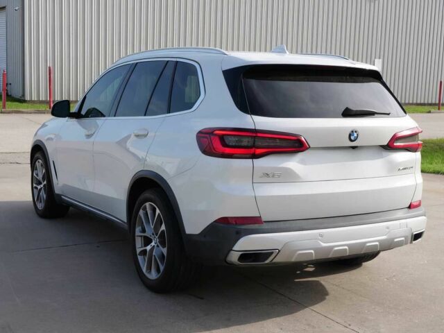 Белый БМВ Х5, объемом двигателя 3 л и пробегом 49 тыс. км за 42200 $, фото 4 на Automoto.ua