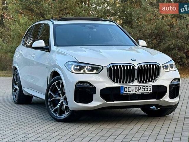 Белый БМВ Х5, объемом двигателя 3 л и пробегом 130 тыс. км за 58700 $, фото 23 на Automoto.ua